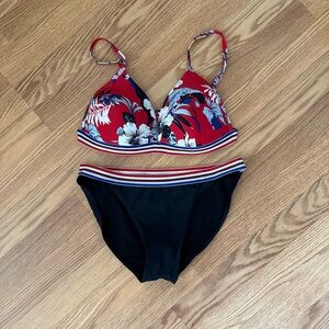 No Boundaries Red and Navy Blue Floral + Striped Bikini sz Large 11-13